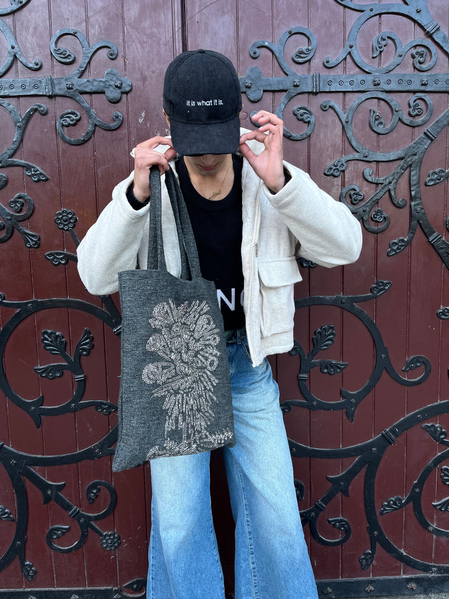Ebon Étoile Tote Bag